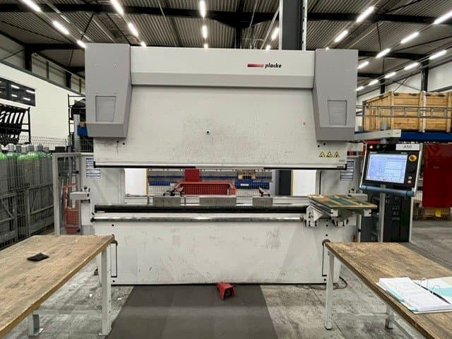 Vista Frontal da PLACKE HQPB P595 máquina