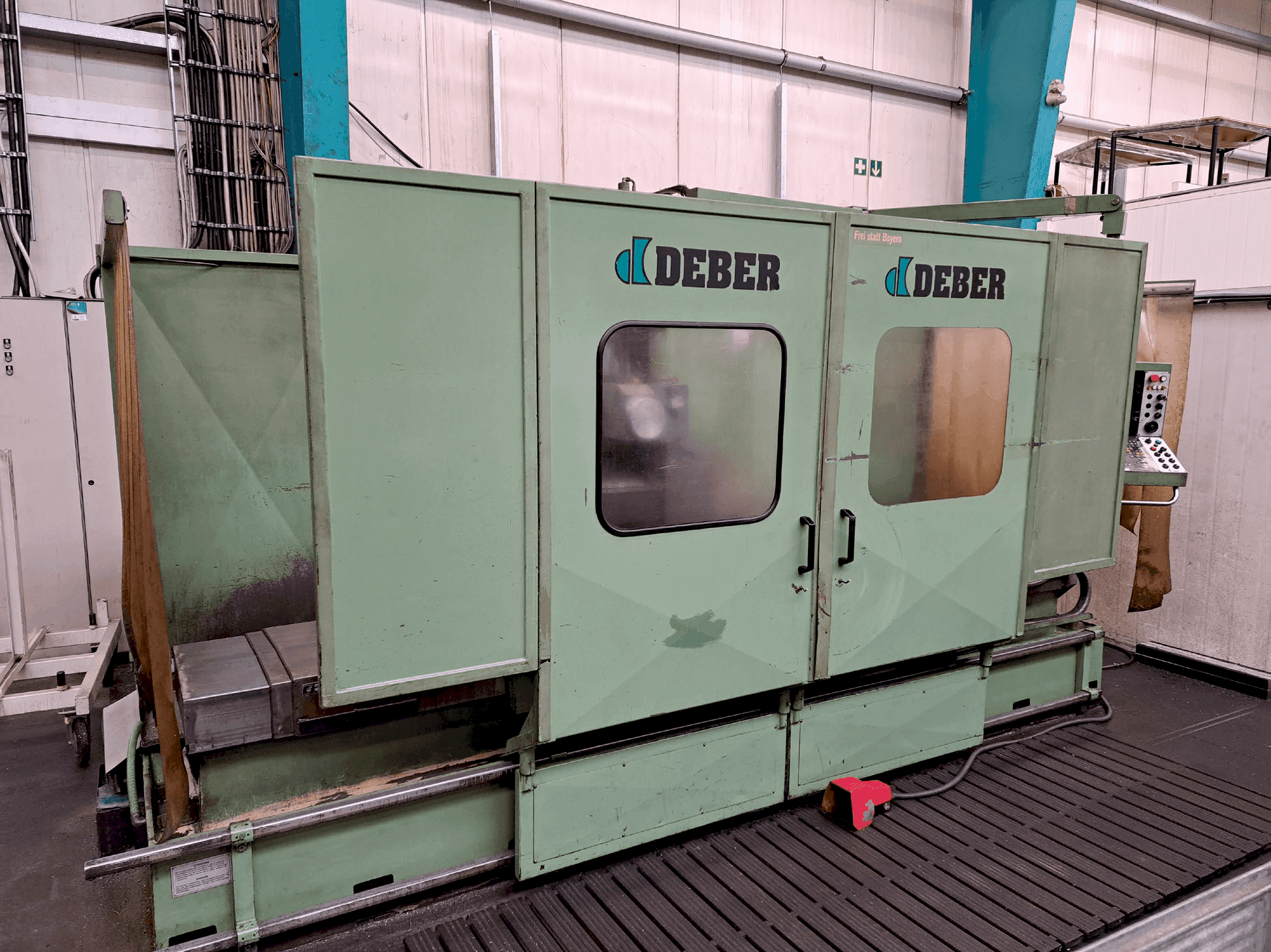 Vista Frontal da DEBER Dinamyc 2 máquina