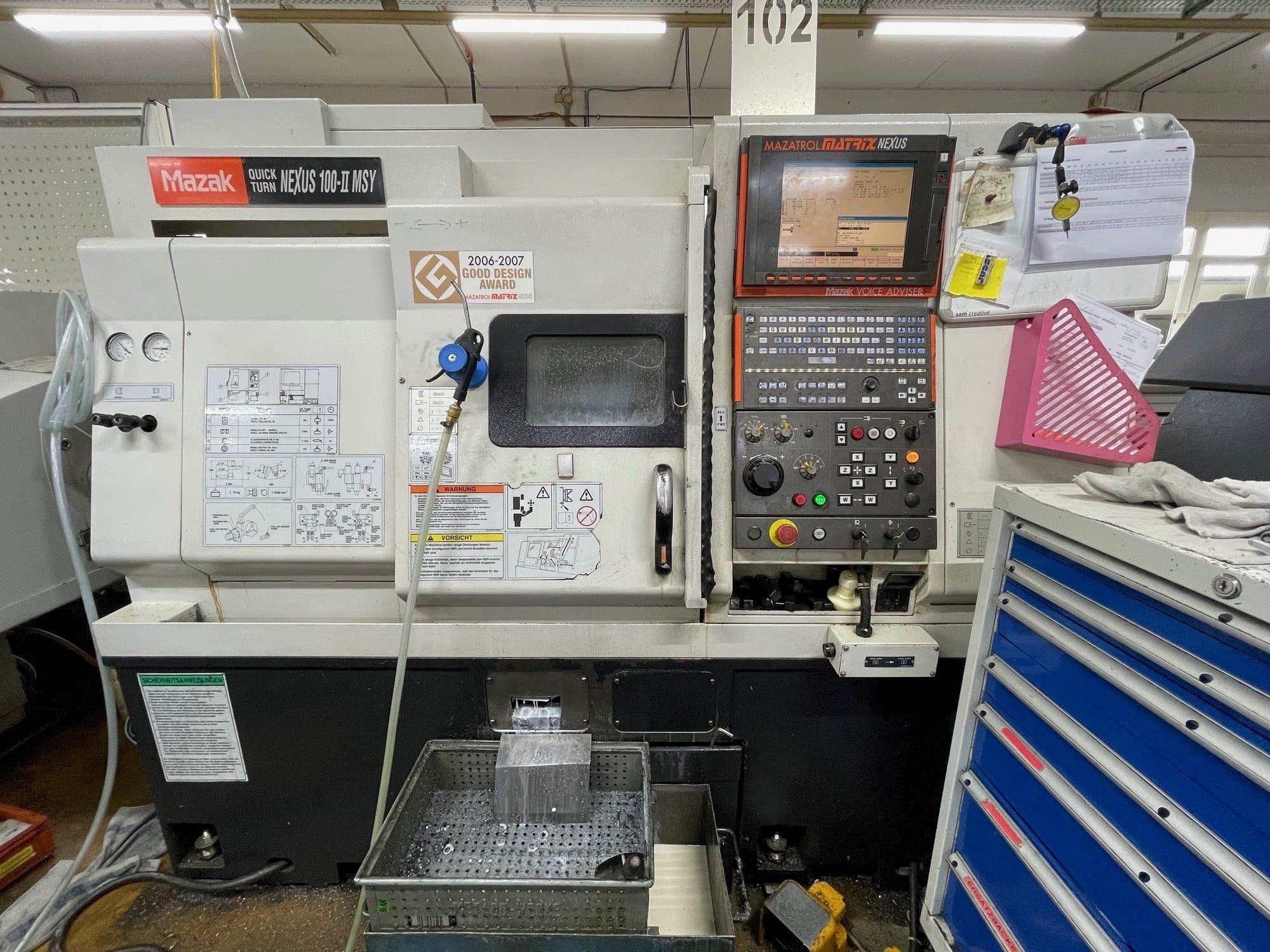 Vista Frontal  da Mazak QUICK TURN NEXUS 100-II MSY  máquina