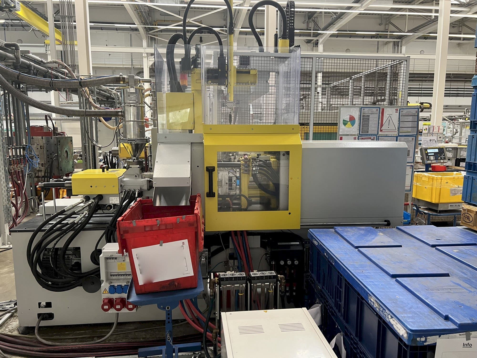 Vista Frontal  da Arburg 270S 350 - 70  máquina