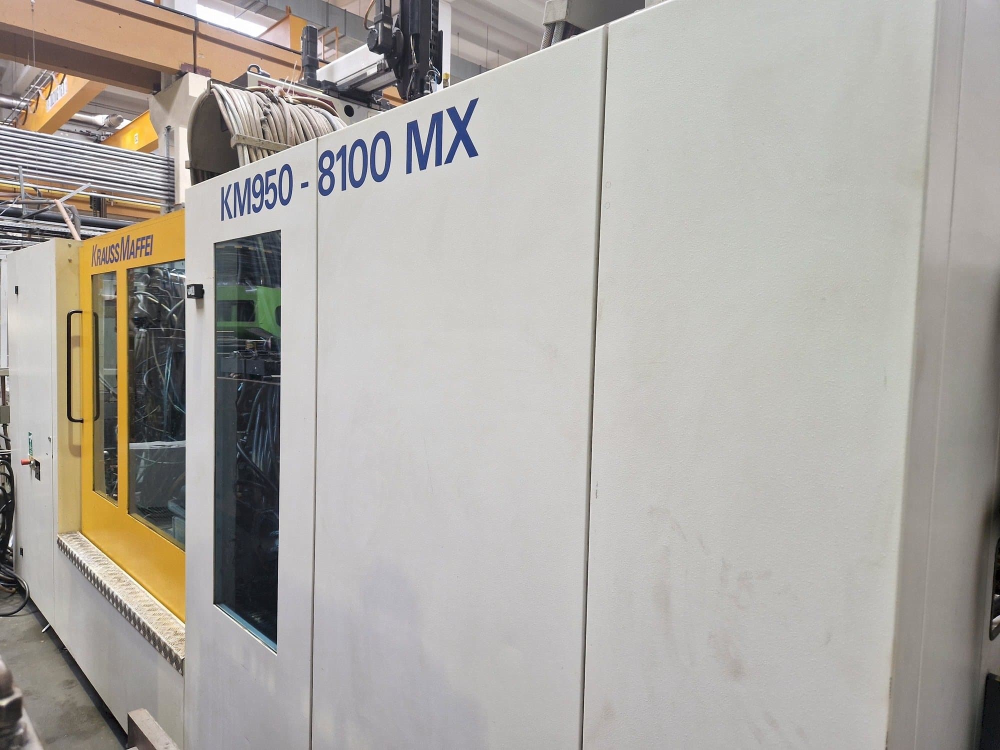 Vista Frontal da Krauss Maffei 950-8100 MX máquina