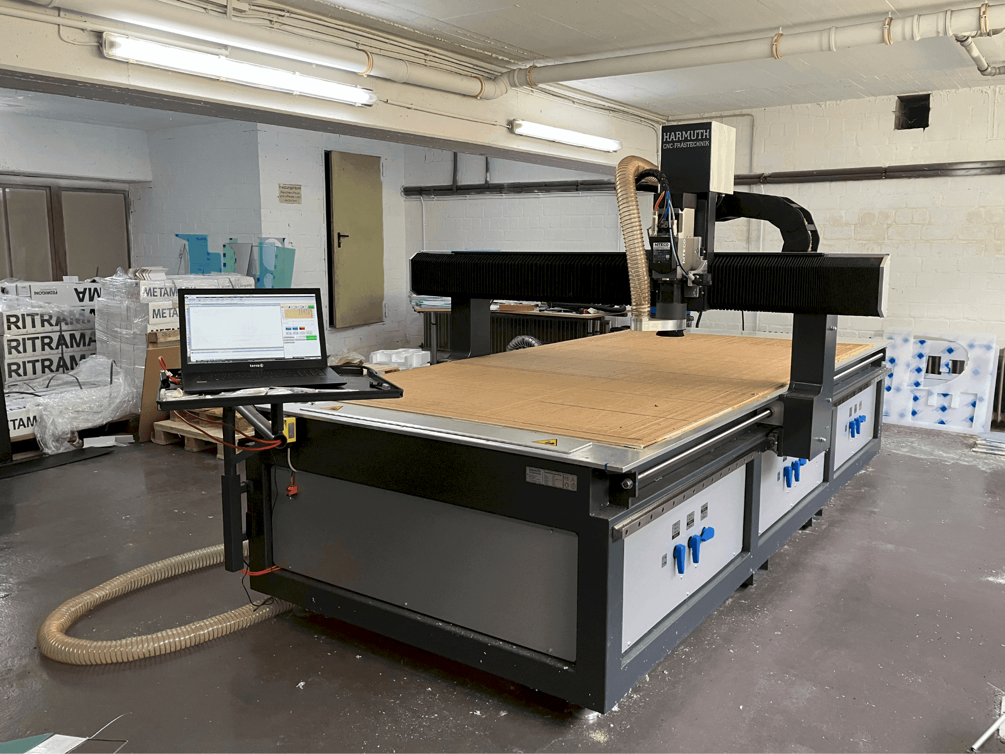 Vista Frontal da HARMUTH F+3000 máquina