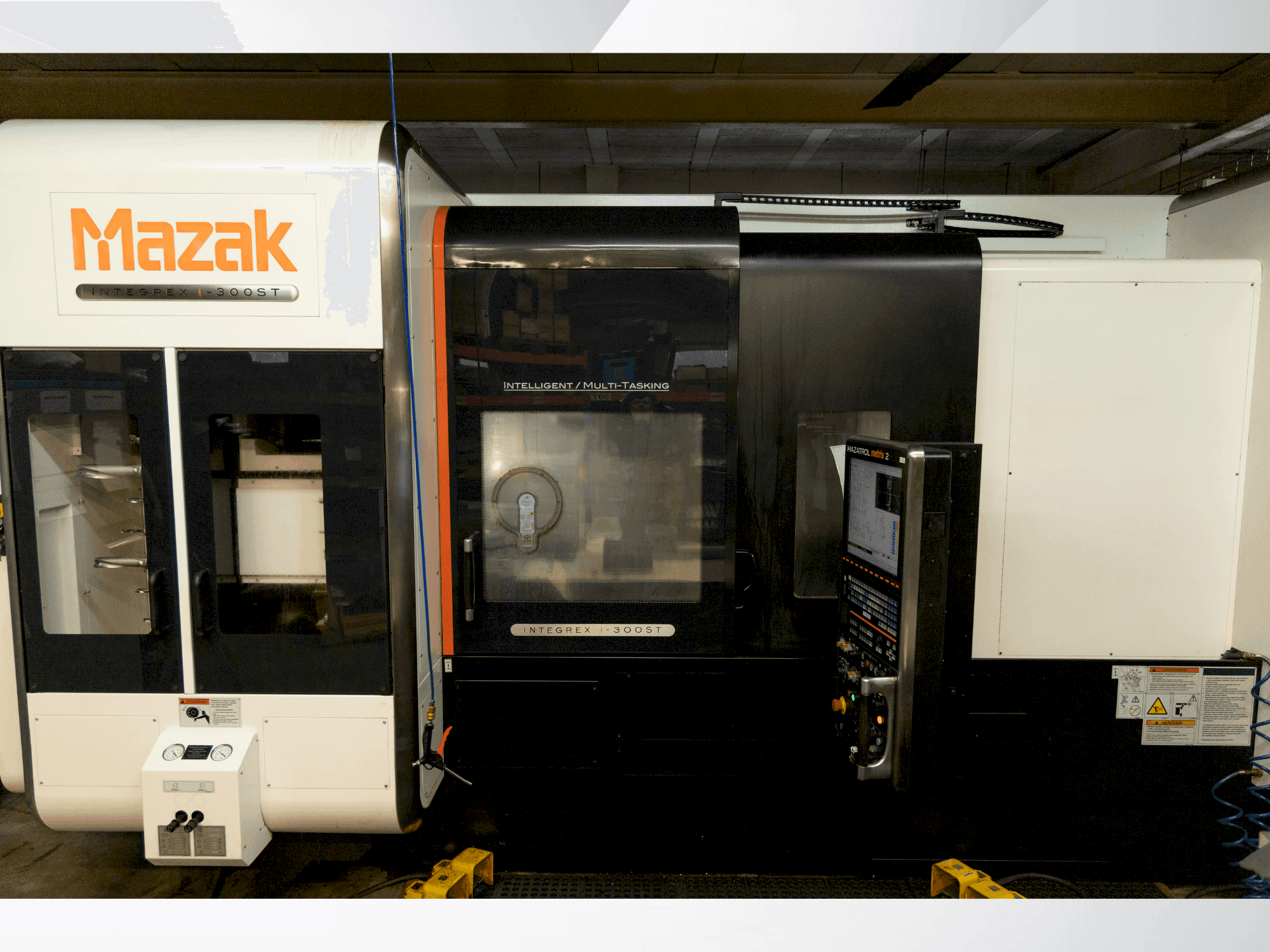 Vista Frontal da Mazak Integrex i-300ST-1500U máquina