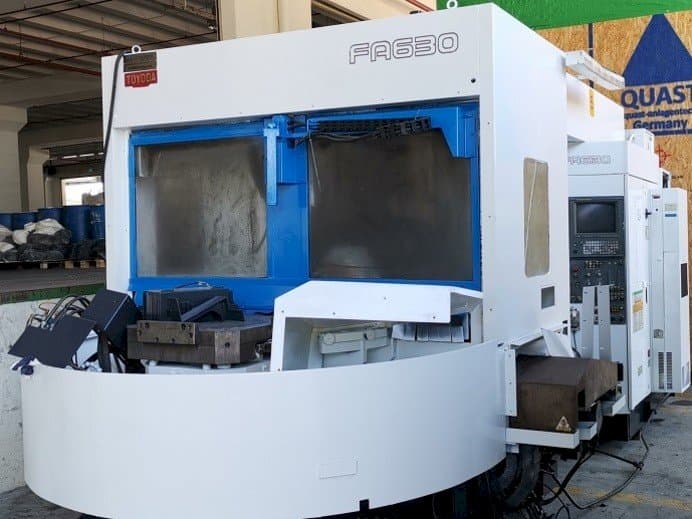 Vista Frontal da TOYODA FA630 máquina