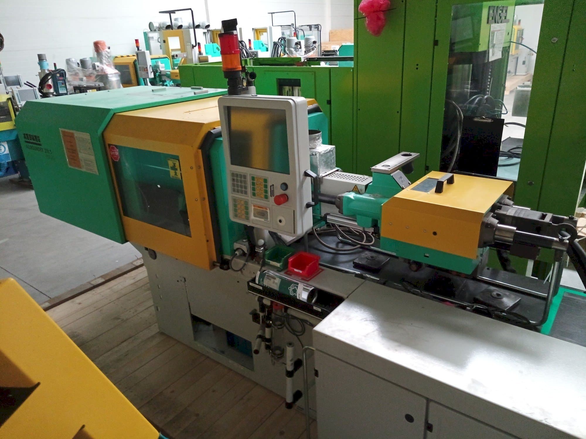 Vista Frontal da Arburg Allrounder 270S 350 - 70U máquina