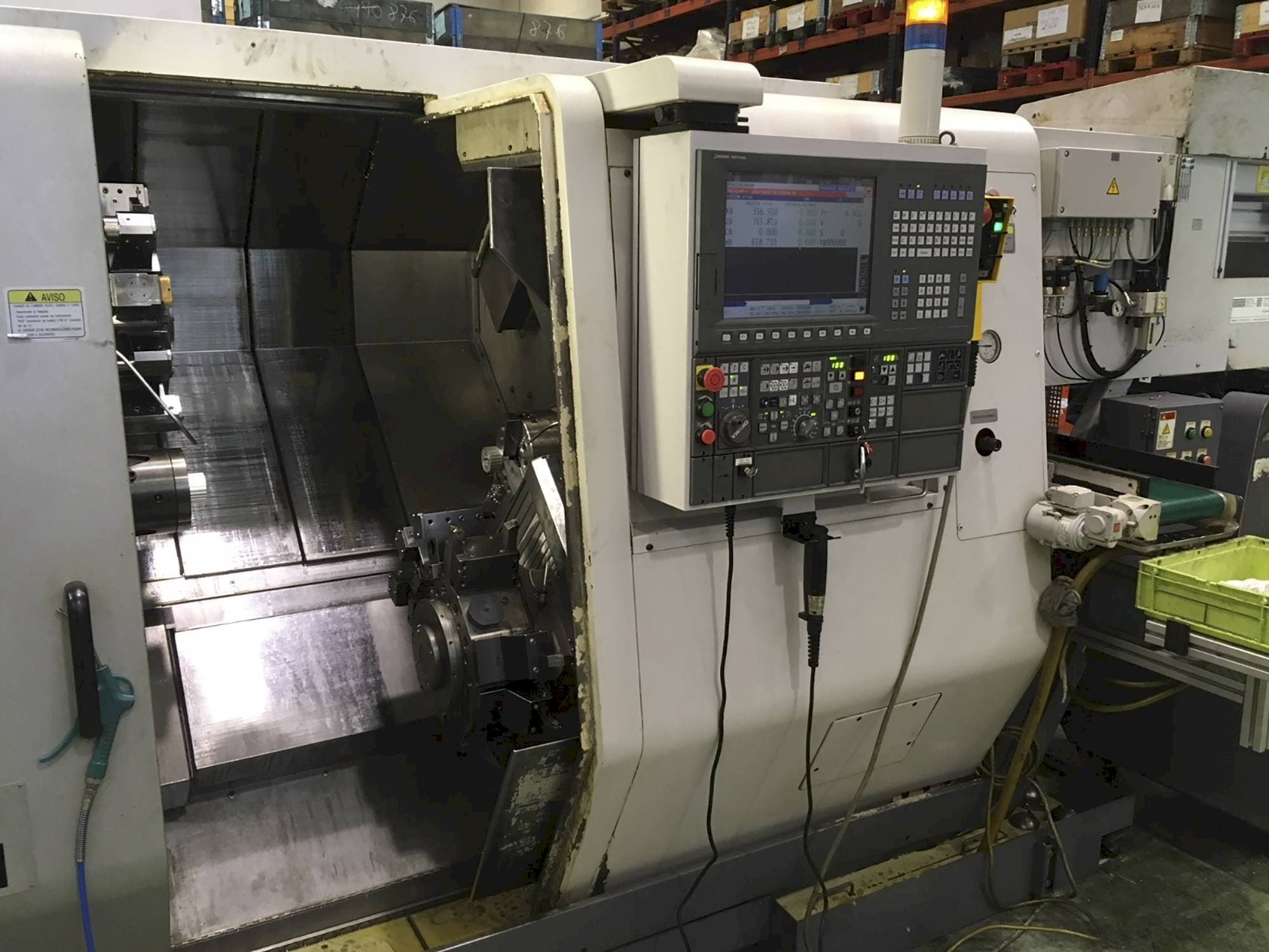 Vista Frontal da Okuma LT 200-MY máquina