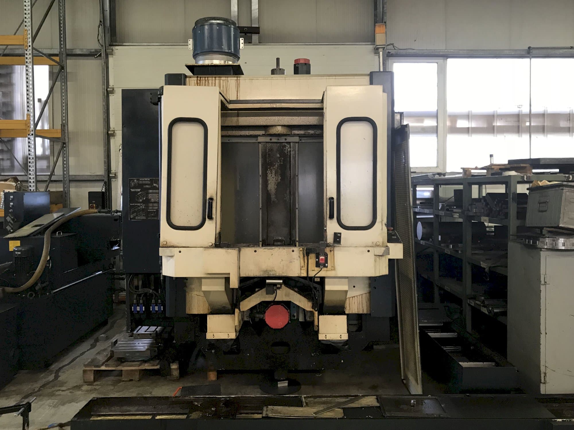 Vista Frontal da Makino A55-A40 máquina
