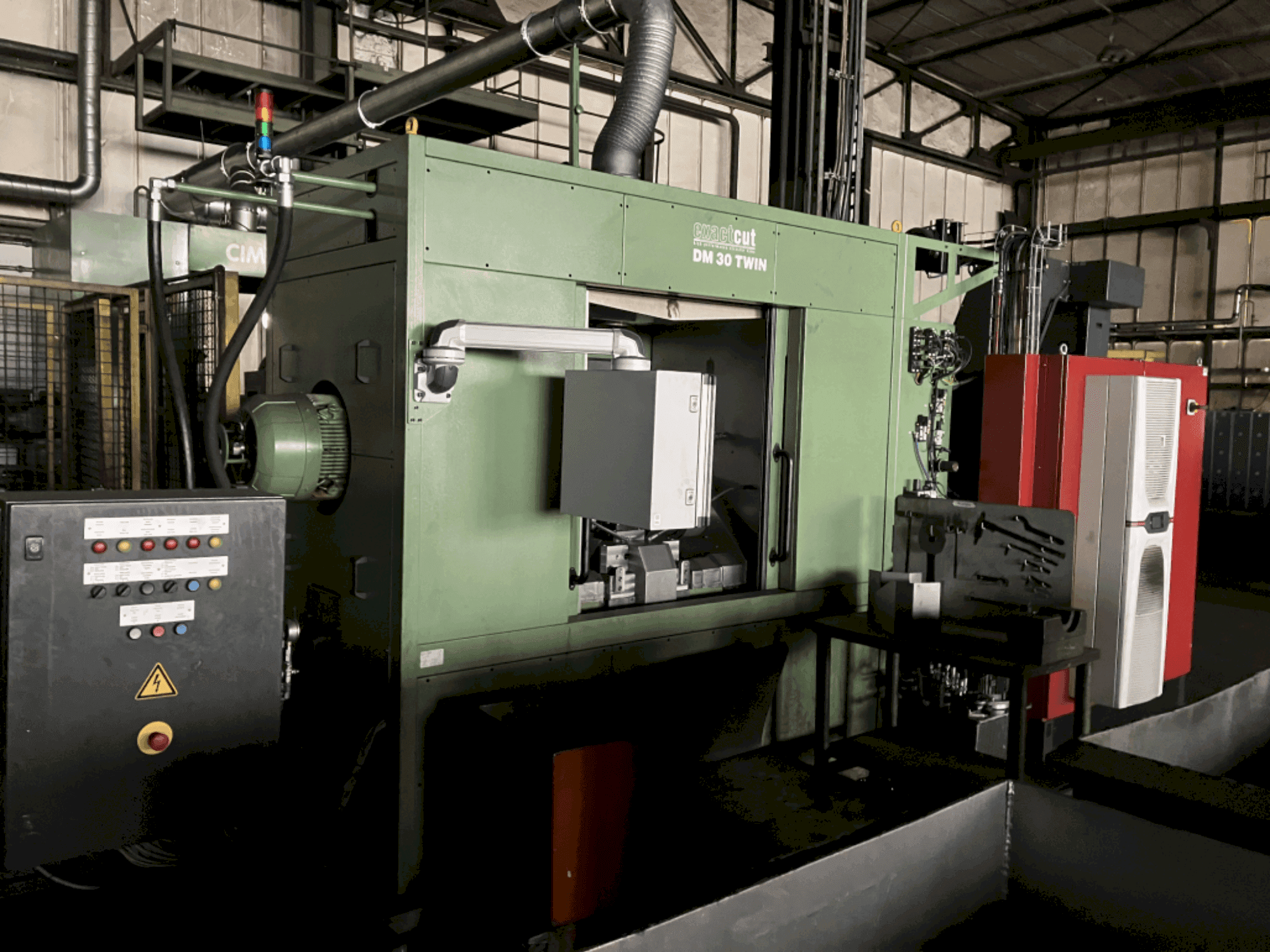 Vista Frontal da ExactCut DM 30 TWIN máquina