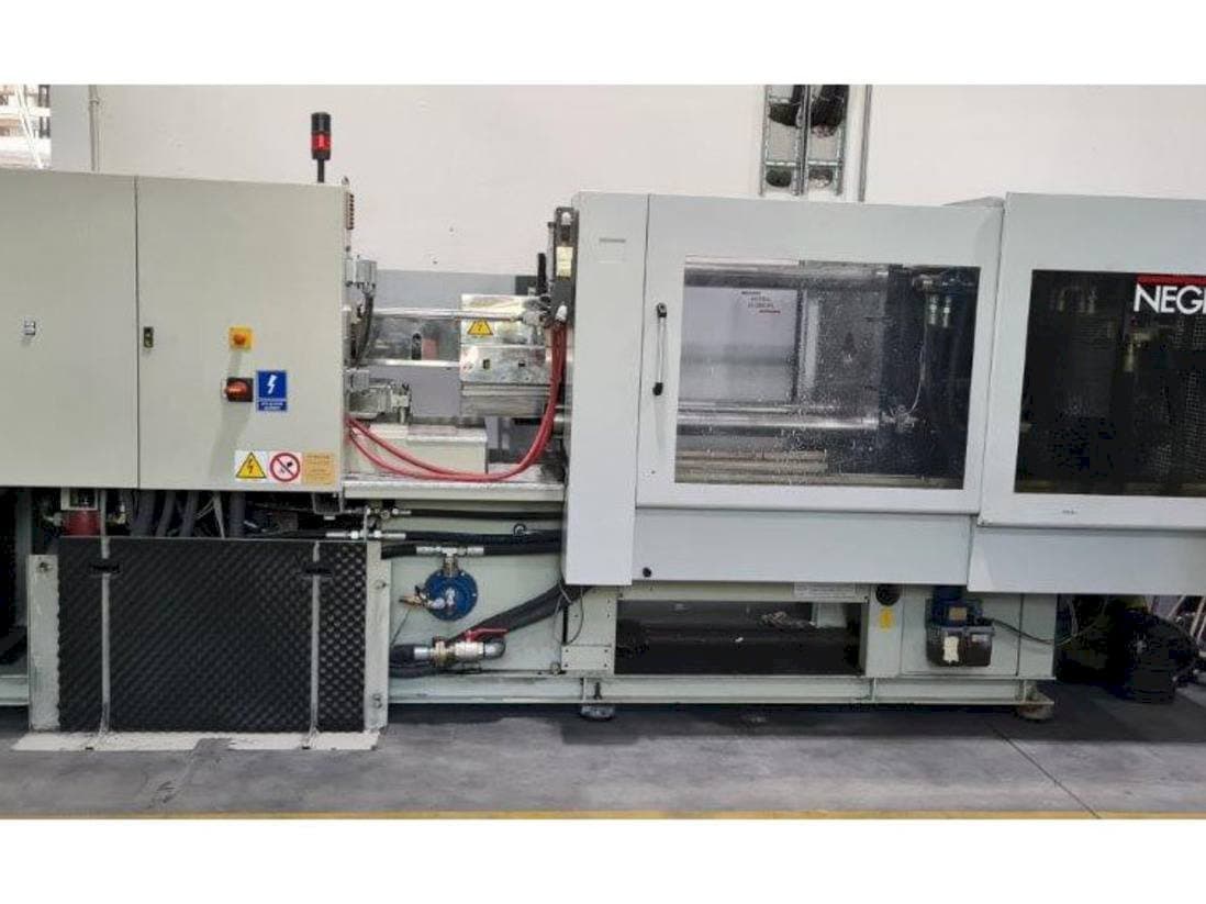 Vista Frontal da Negri Bossi V210 máquina