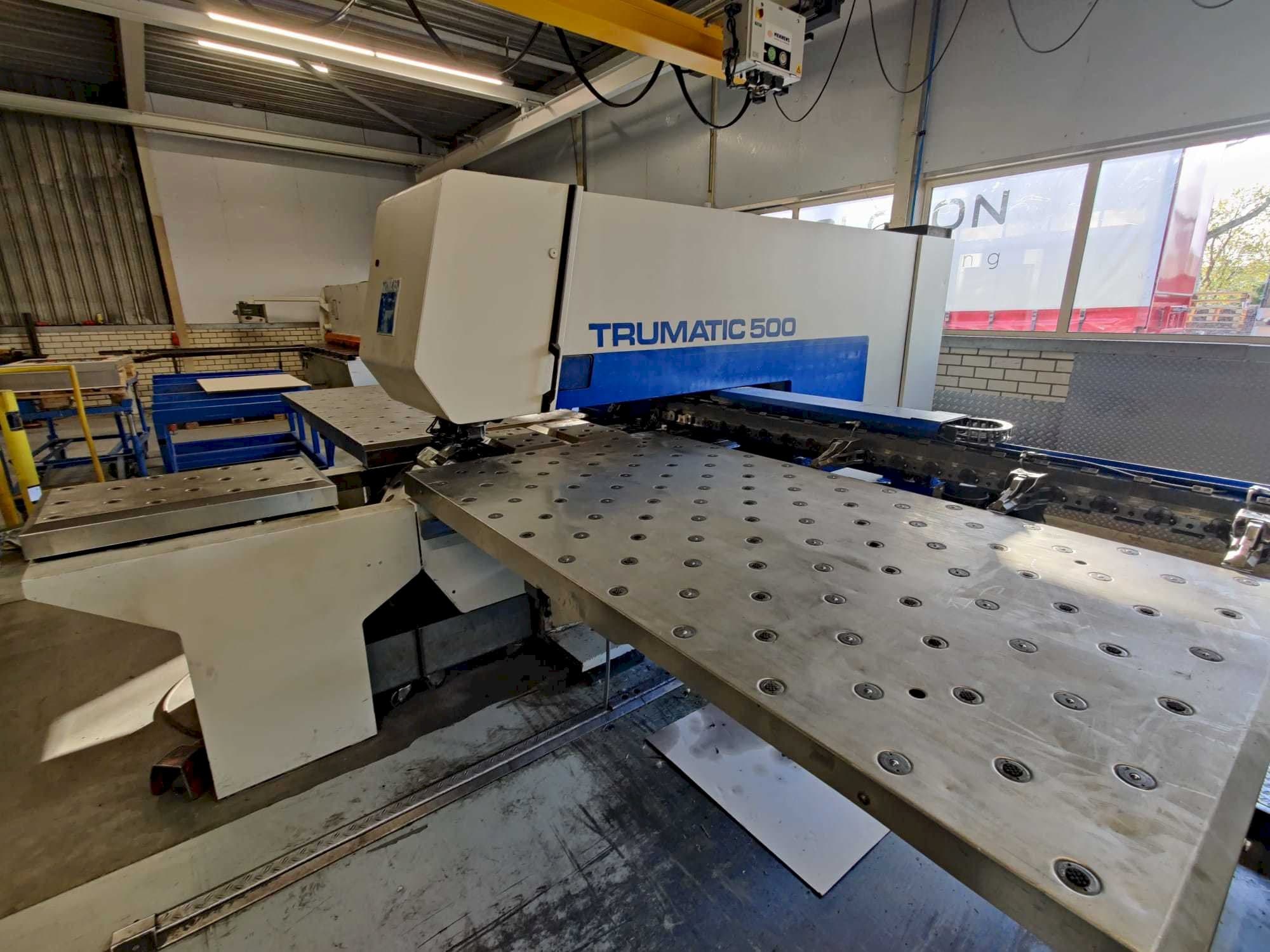 Vista Frontal da Trumpf Trumatic 500 máquina