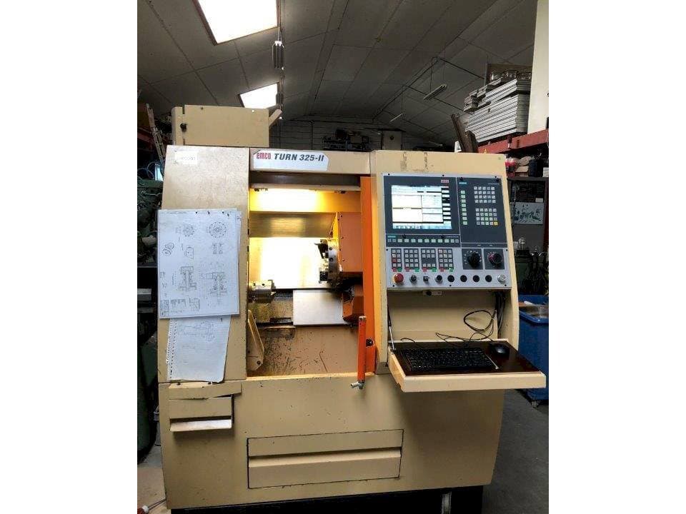 Vista Frontal da EMCO TURN 325-II máquina