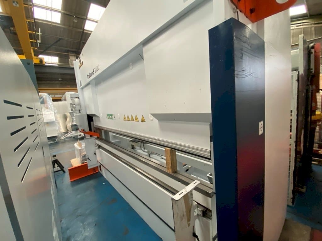 Vista Frontal da Trumpf TruBend 3100 máquina