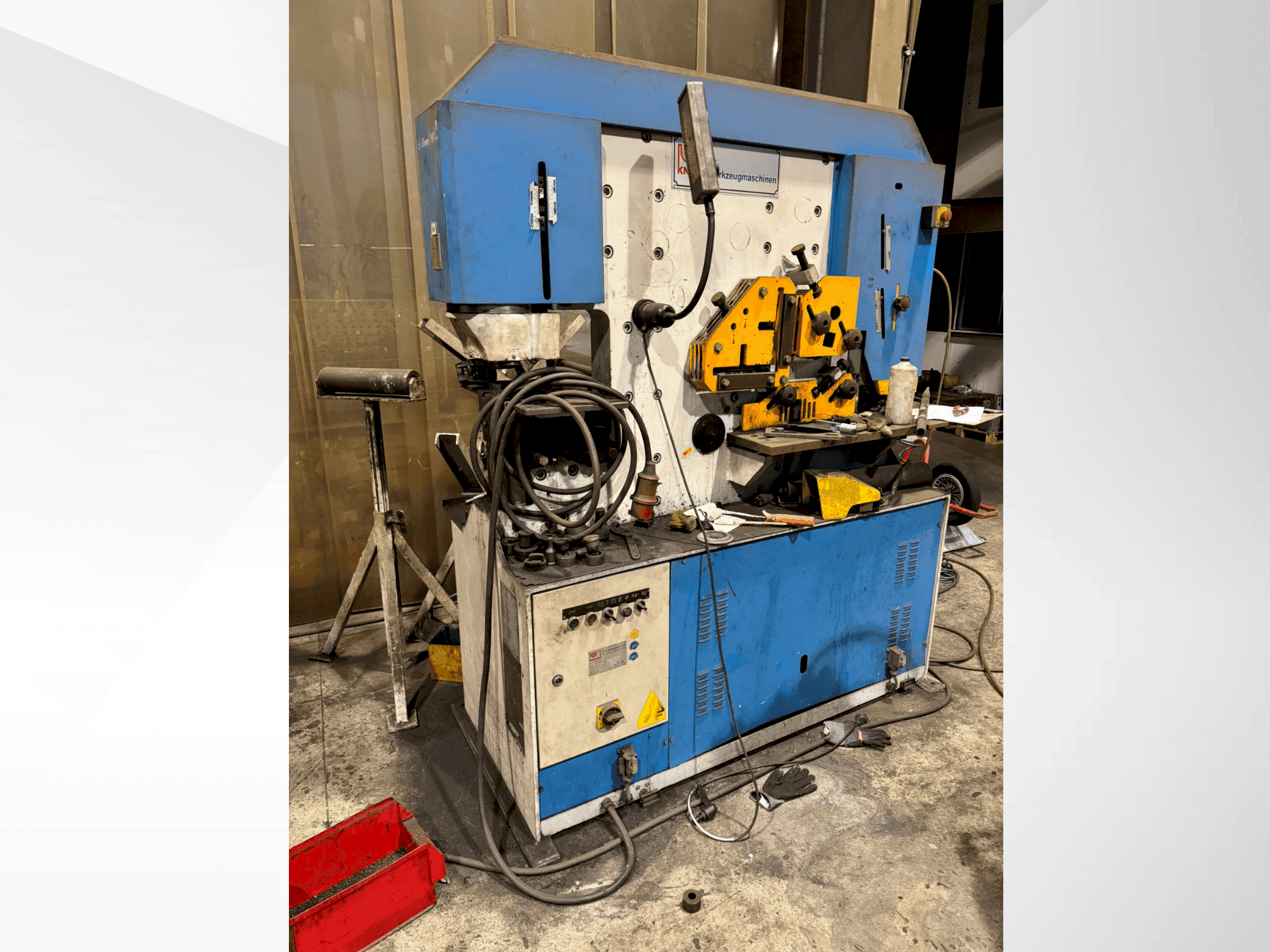 Vista Frontal  da KNUTH HPS 80/1500  máquina