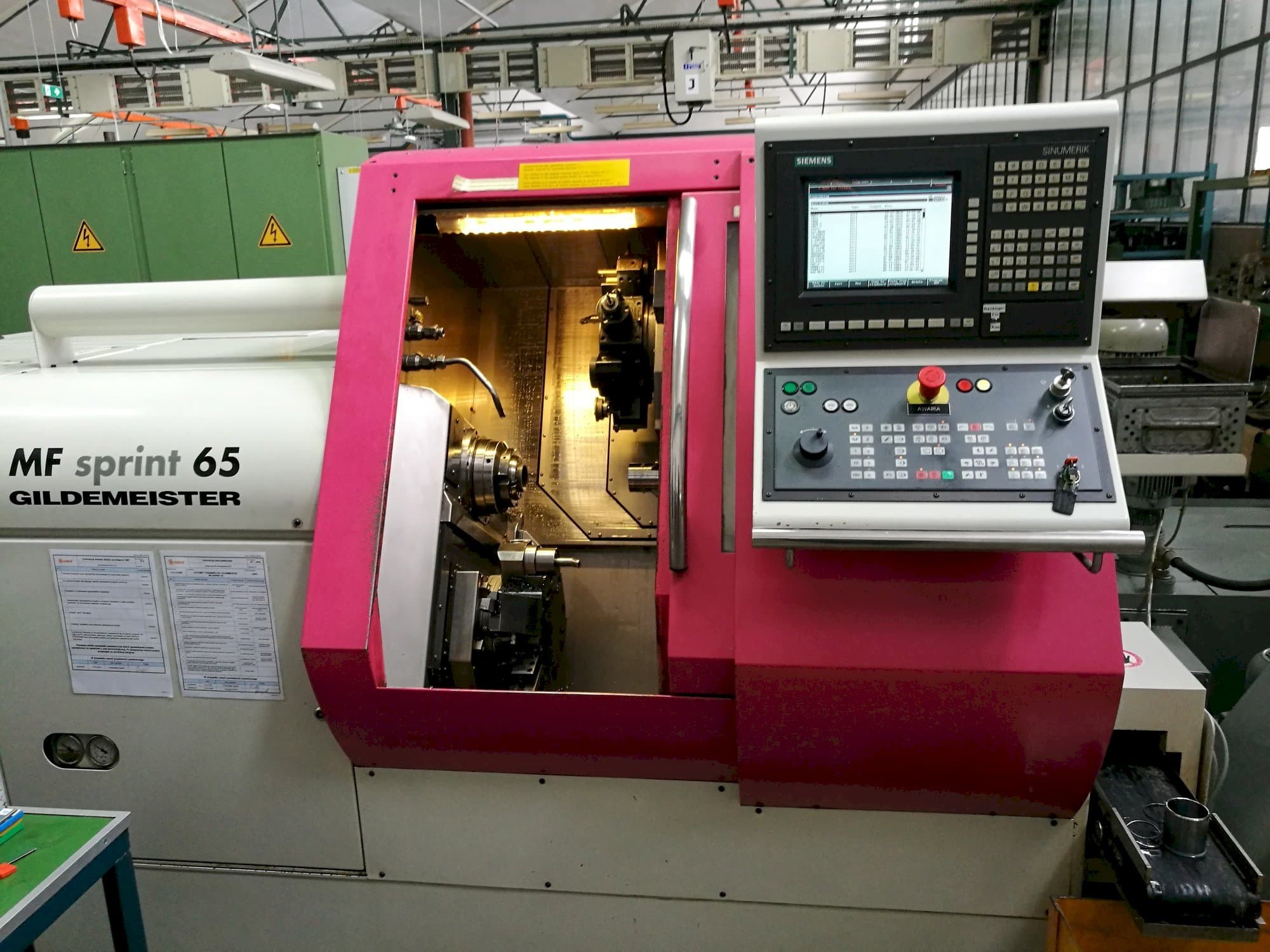 Vista Frontal  da Gildemeister MF Sprint 65  máquina