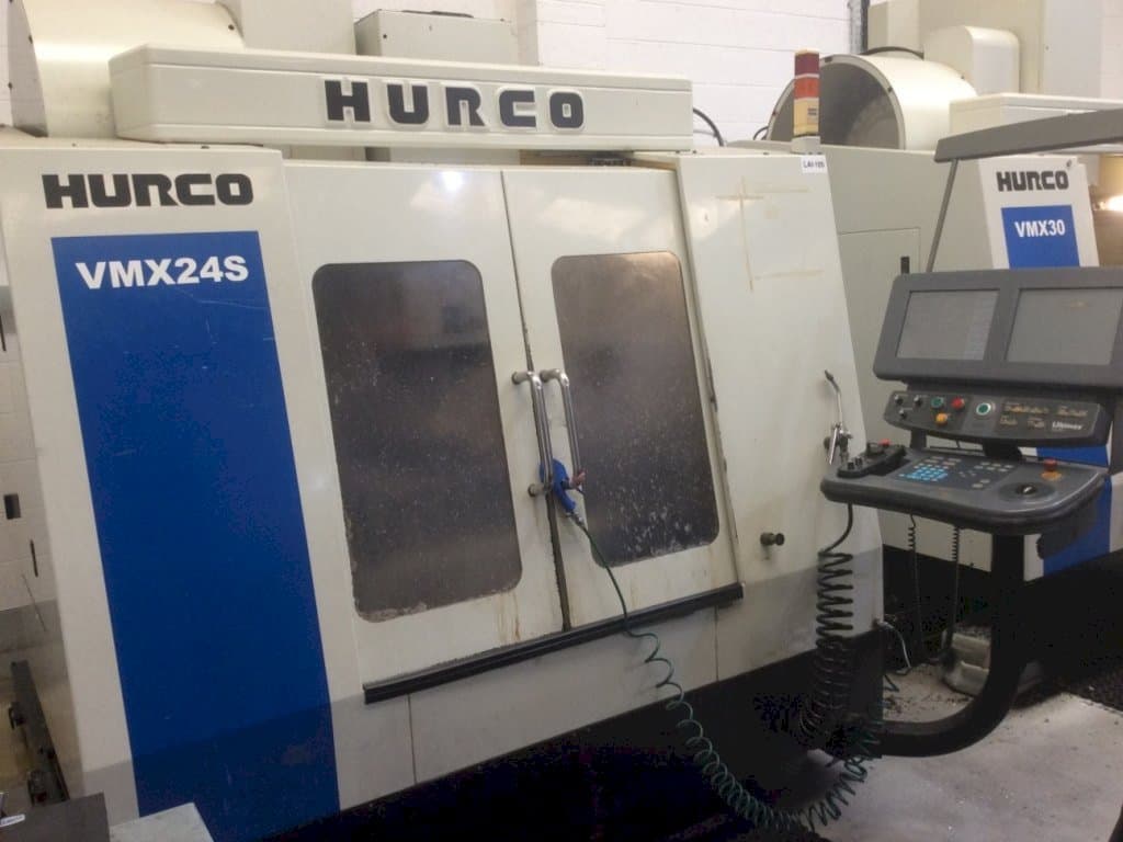 Vista Frontal da Hurco VMX24S máquina