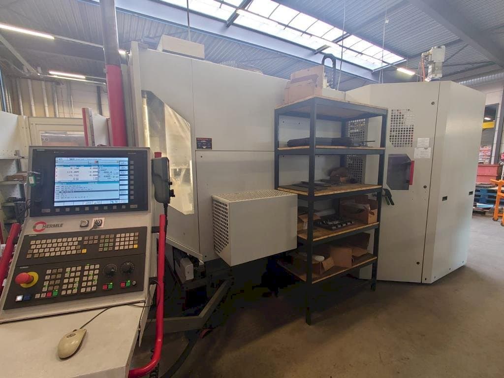 Vista Frontal da HERMLE C40U máquina