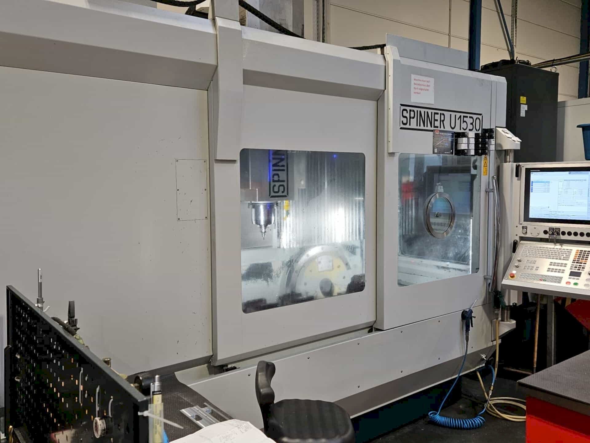 Vista Frontal da SPINNER U 1530 máquina