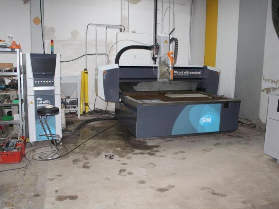 Vista Frontal da STM PremiumCut 3D 68 máquina