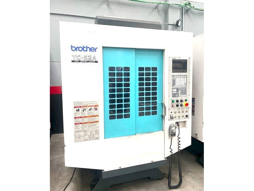 Vista Frontal da Brother TC-S2A máquina