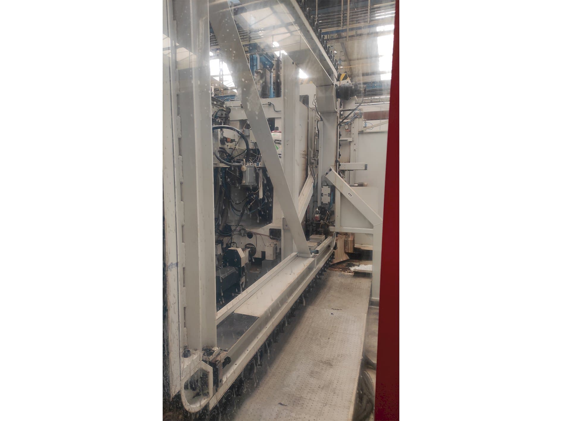 Vista Frontal da Starrag Heckert CWK 500 máquina