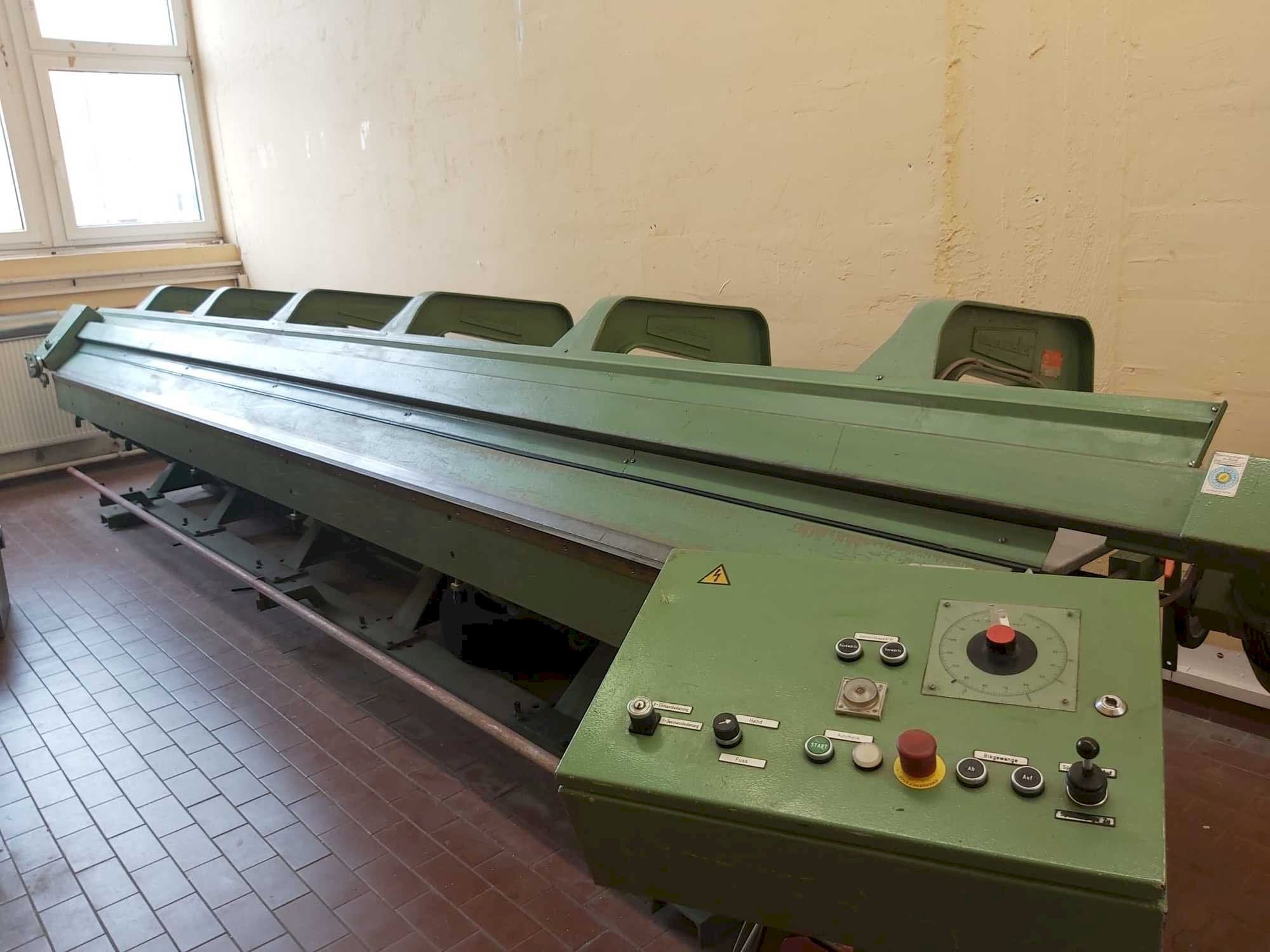 Vista Frontal da Biegmeister BMTH 6.1,5 máquina