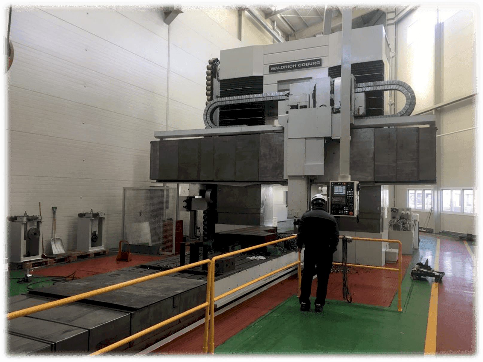 Vista Frontal da WALDRICH COBURG 14-10FP150NC máquina