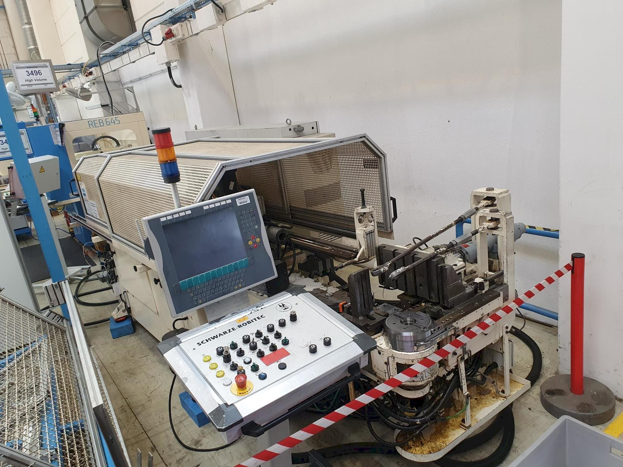 Vista Frontal da SCHWARZE-ROBITEC CNC40MR máquina