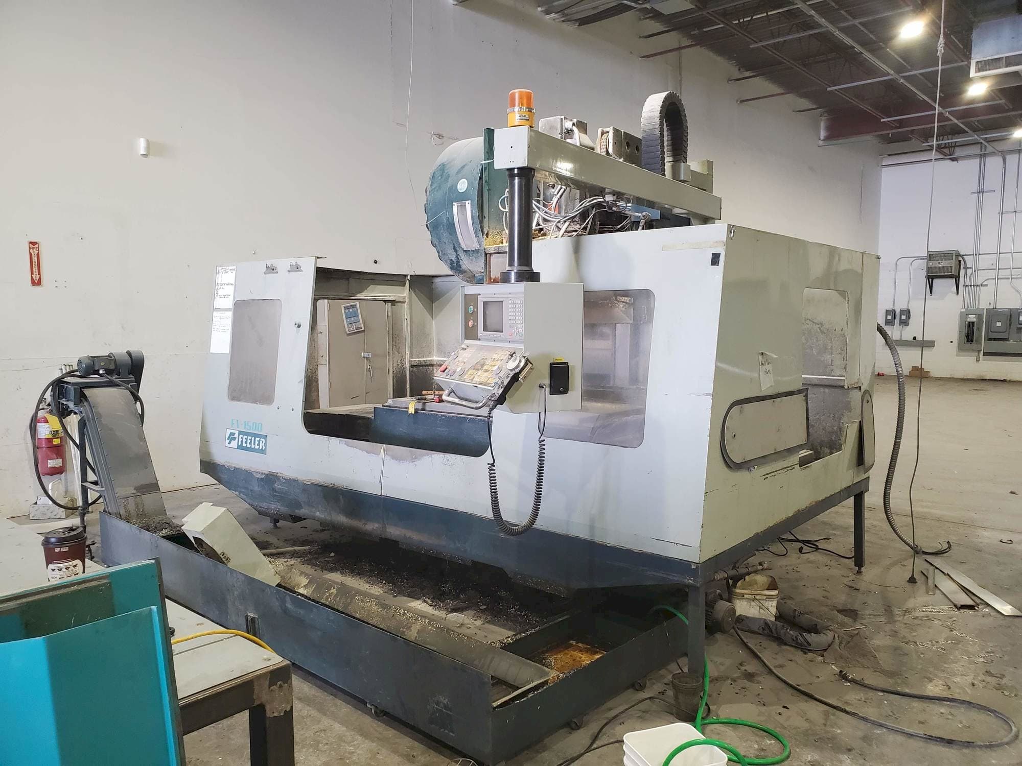 Vista Frontal da Feeler FV-1500A máquina