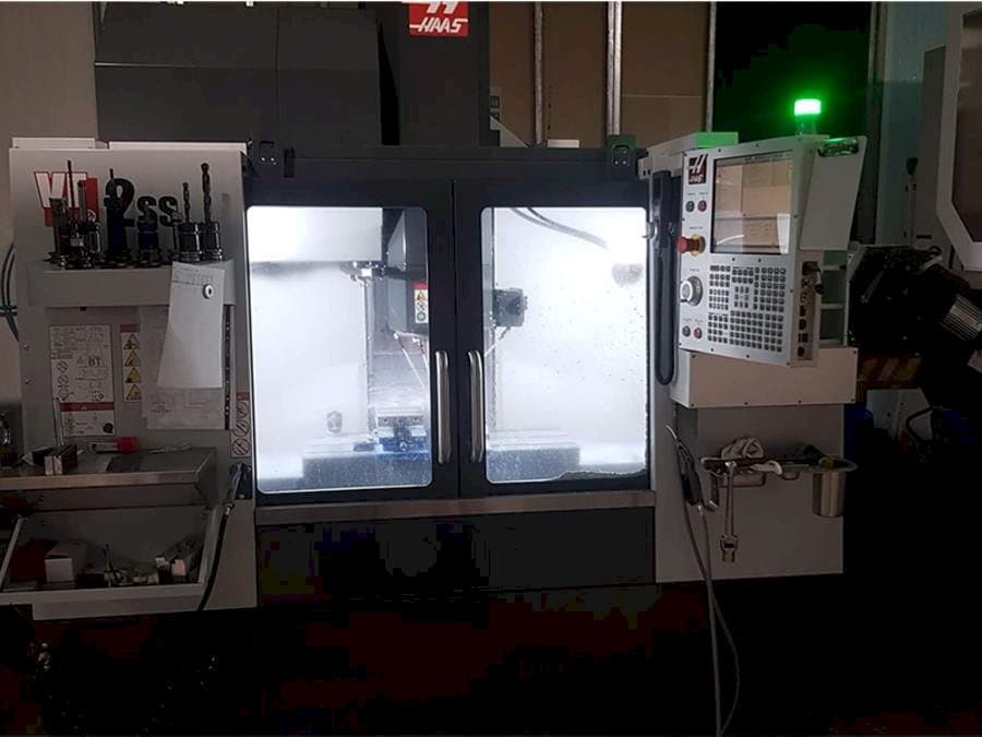 Vista Frontal da HAAS VF-2SS máquina