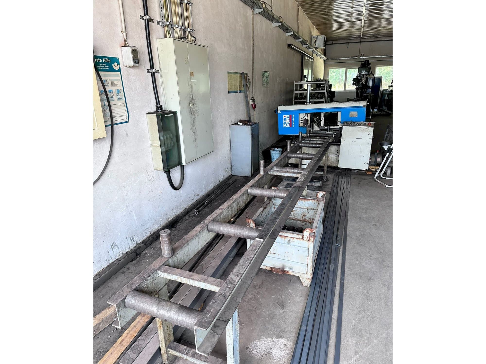 Vista Frontal da Pehaka . máquina