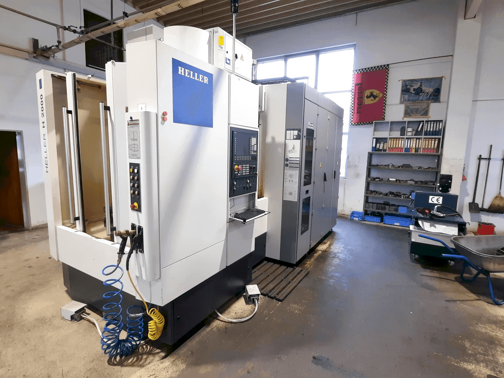 Vista Frontal  da HELLER H2000  máquina