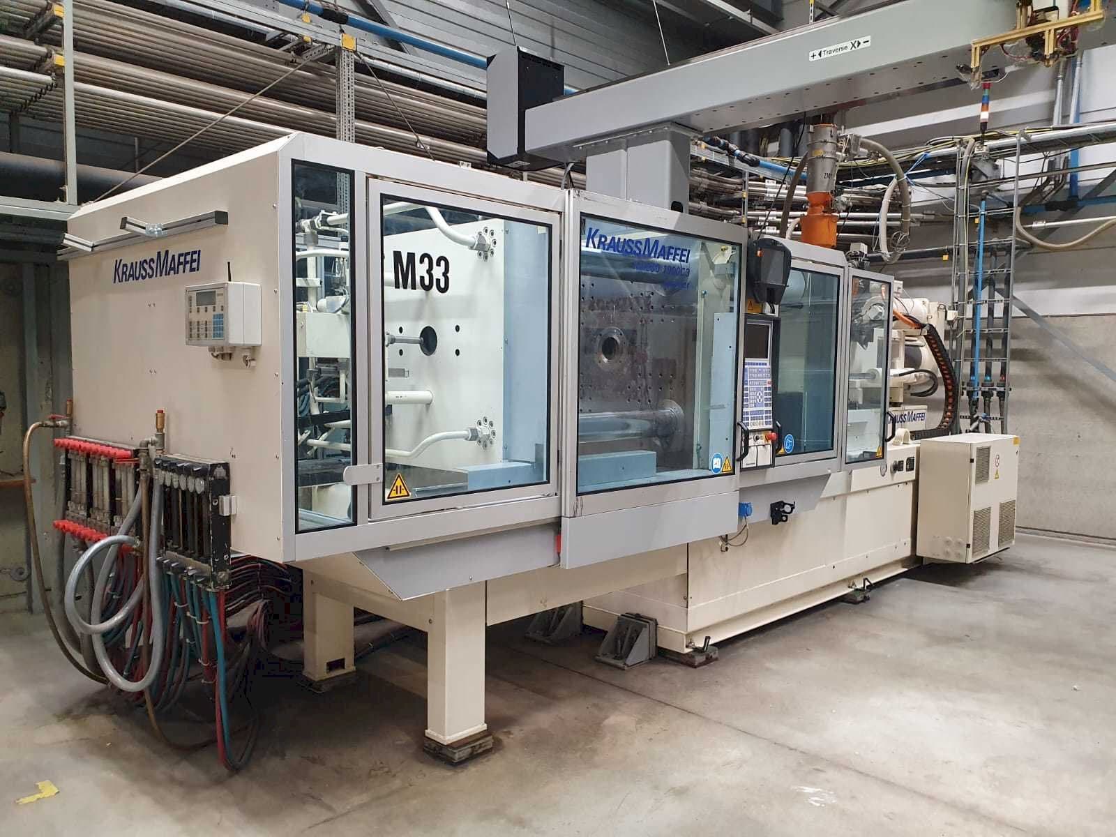 Vista Frontal  da Krauss Maffei 280-1900 C3  máquina