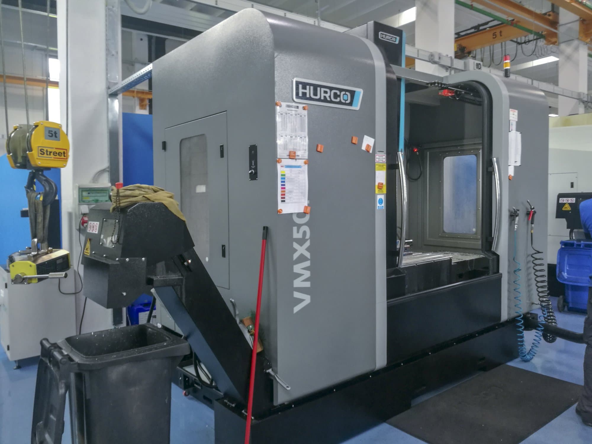Vista Esquerda da Hurco VMX 50i máquina