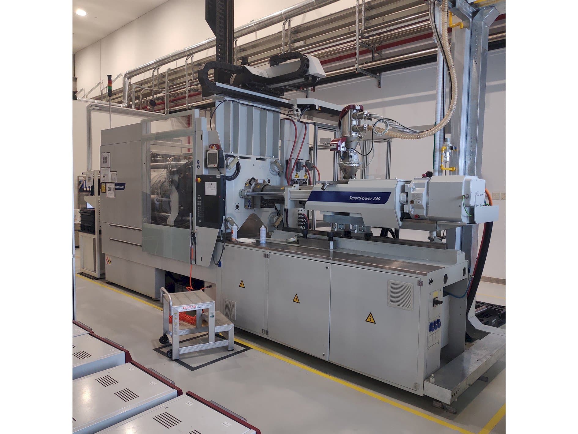 Vista Frontal da Battenfeld SmartPower 240-1000 máquina