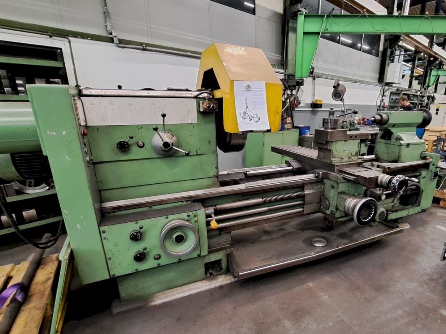 Vista Frontal da BOEHRINGER VDF V 800 máquina