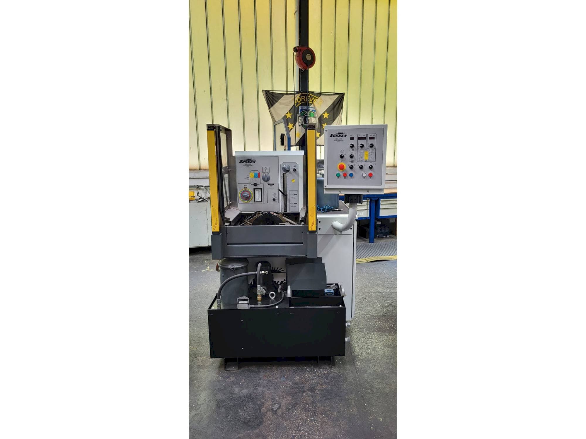 Vista Frontal da Sunnen ML-2000 máquina