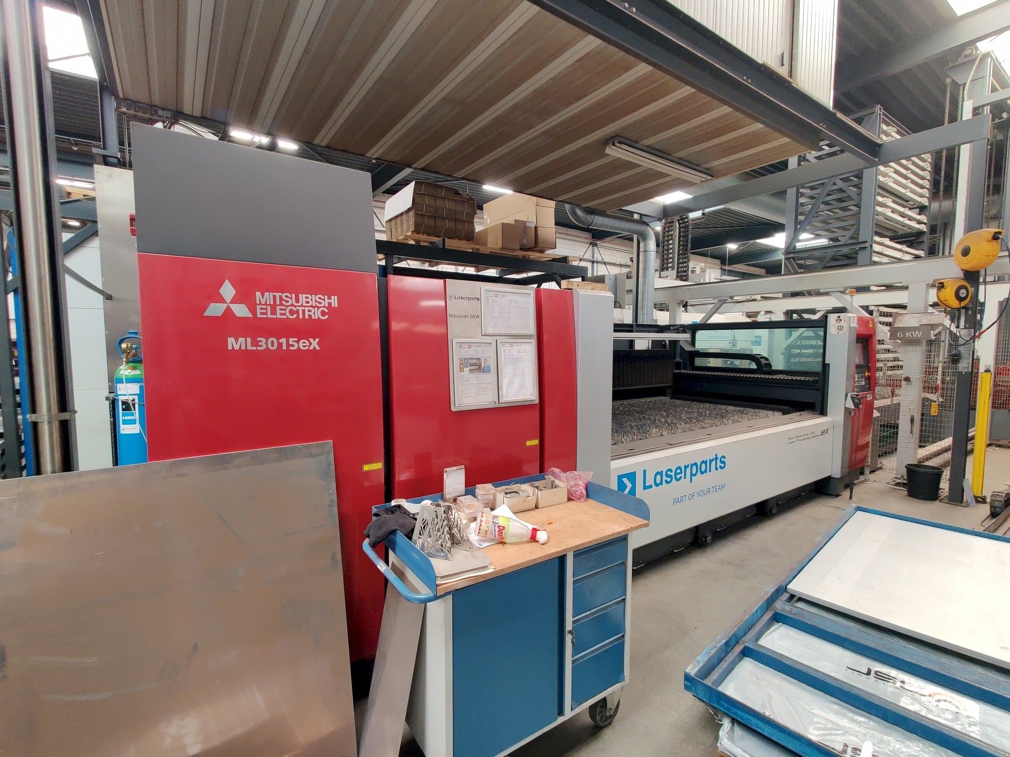 Vista Esquerda da Mitsubishi ML3015eX(S2)-60XF máquina