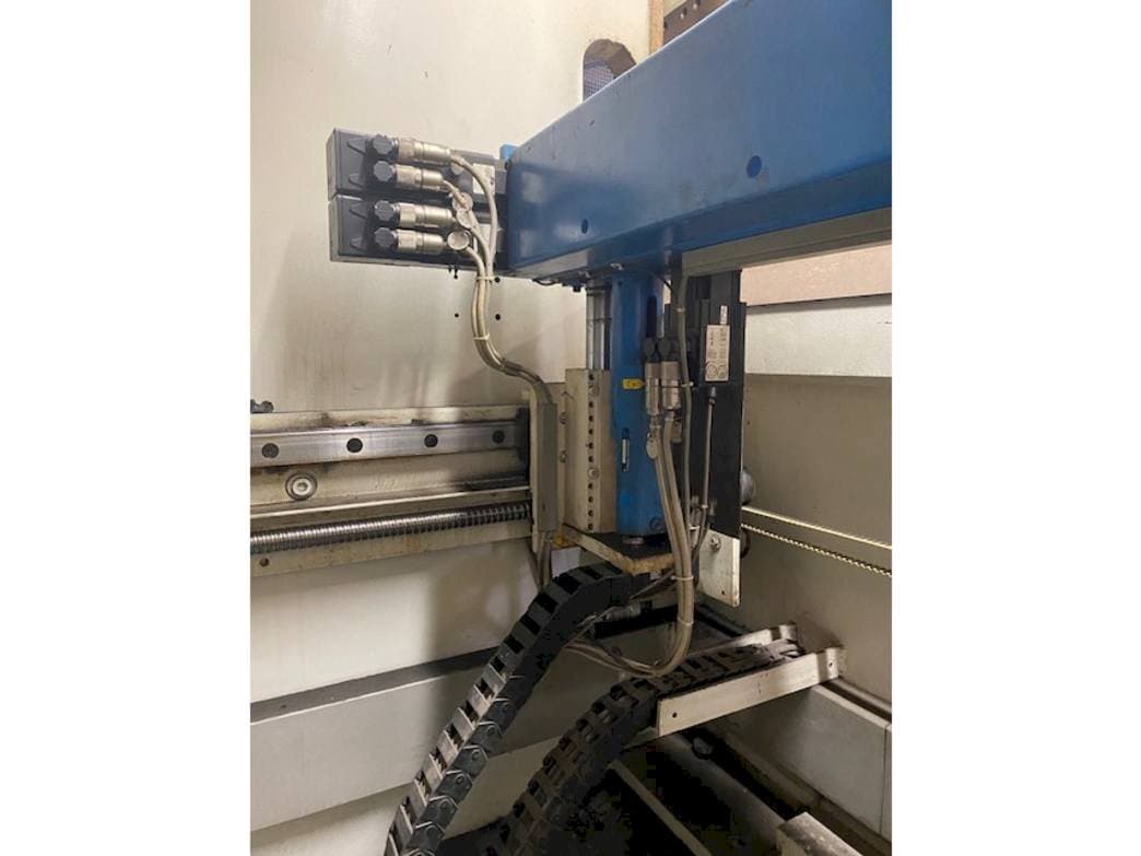 Vista Frontal da EHT VarioPress 225-30 máquina