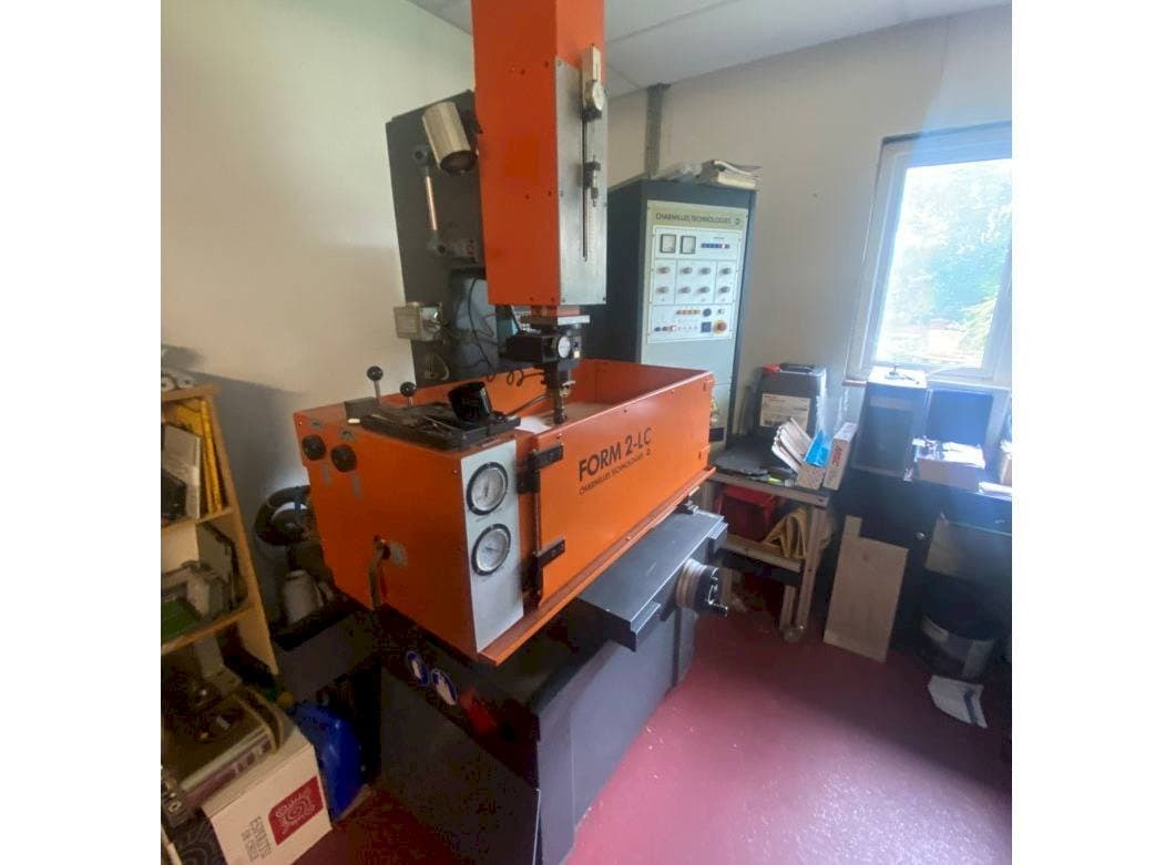 Vista Frontal  da CHARMILLES Form 2-LC  máquina