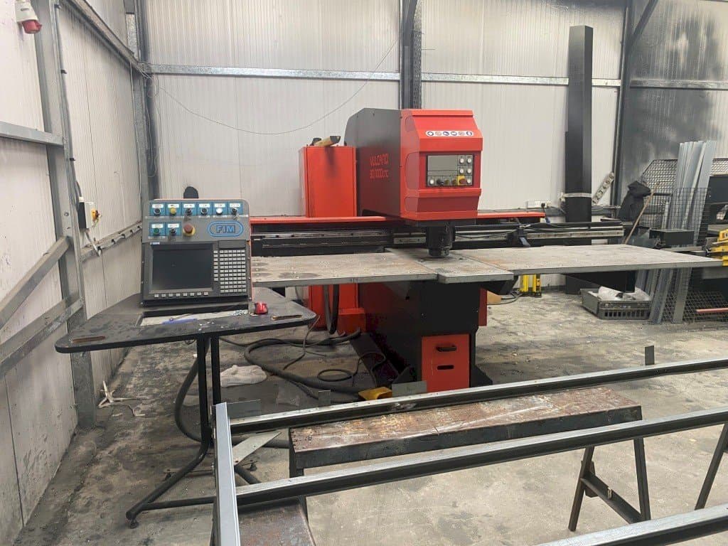 Vista Frontal da FIM Vulcano 30/1000CNC máquina