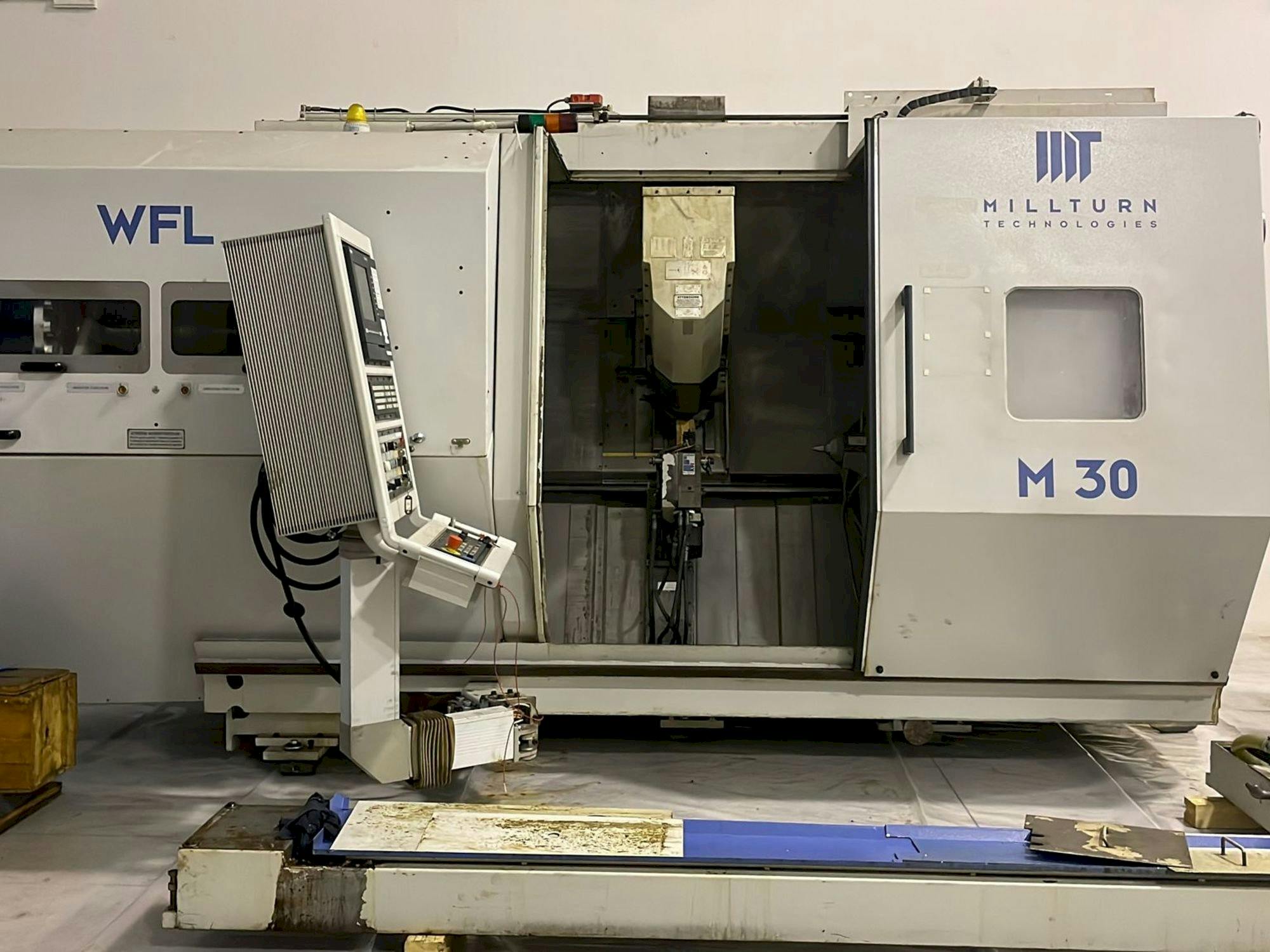 Vista Frontal  da WFL Millturn M30  máquina