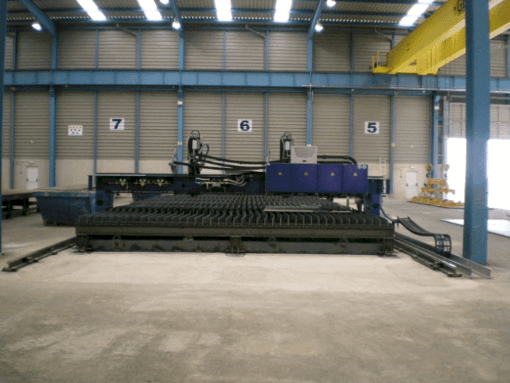 Vista Frontal da Messer Omnimat L/7800 máquina