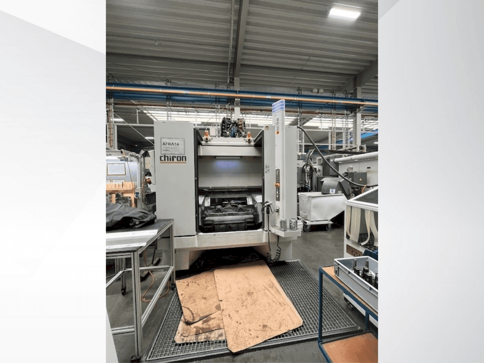 Vista Frontal da CHIRON DZ 18 W máquina