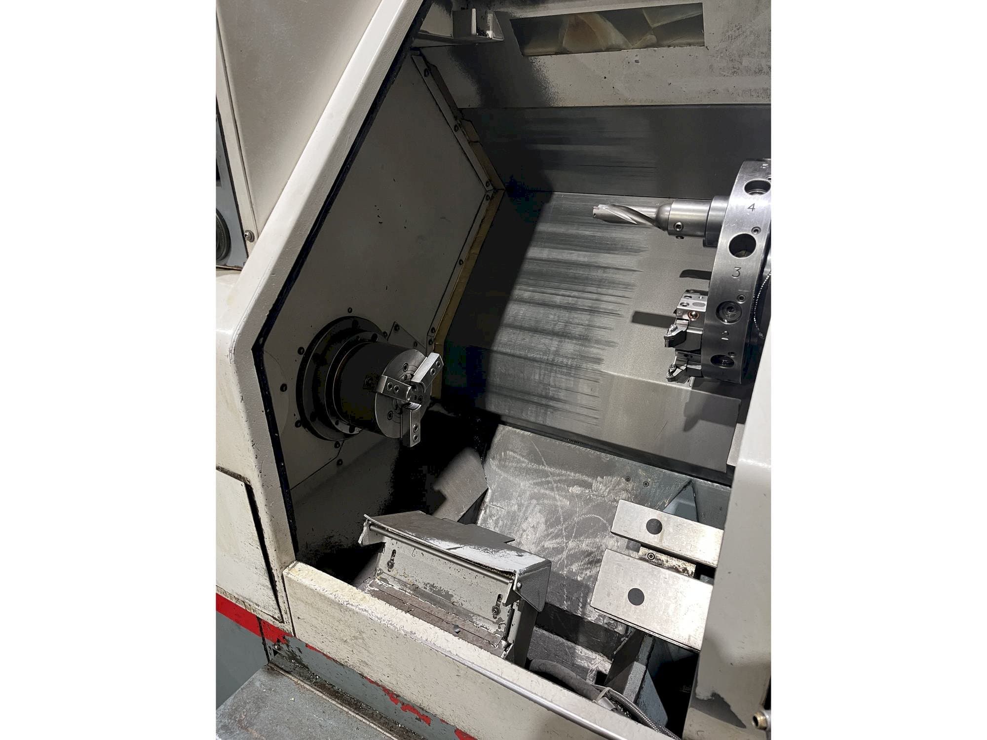 Espaço de trabalho da Cincinnati Hawk TC150 máquina