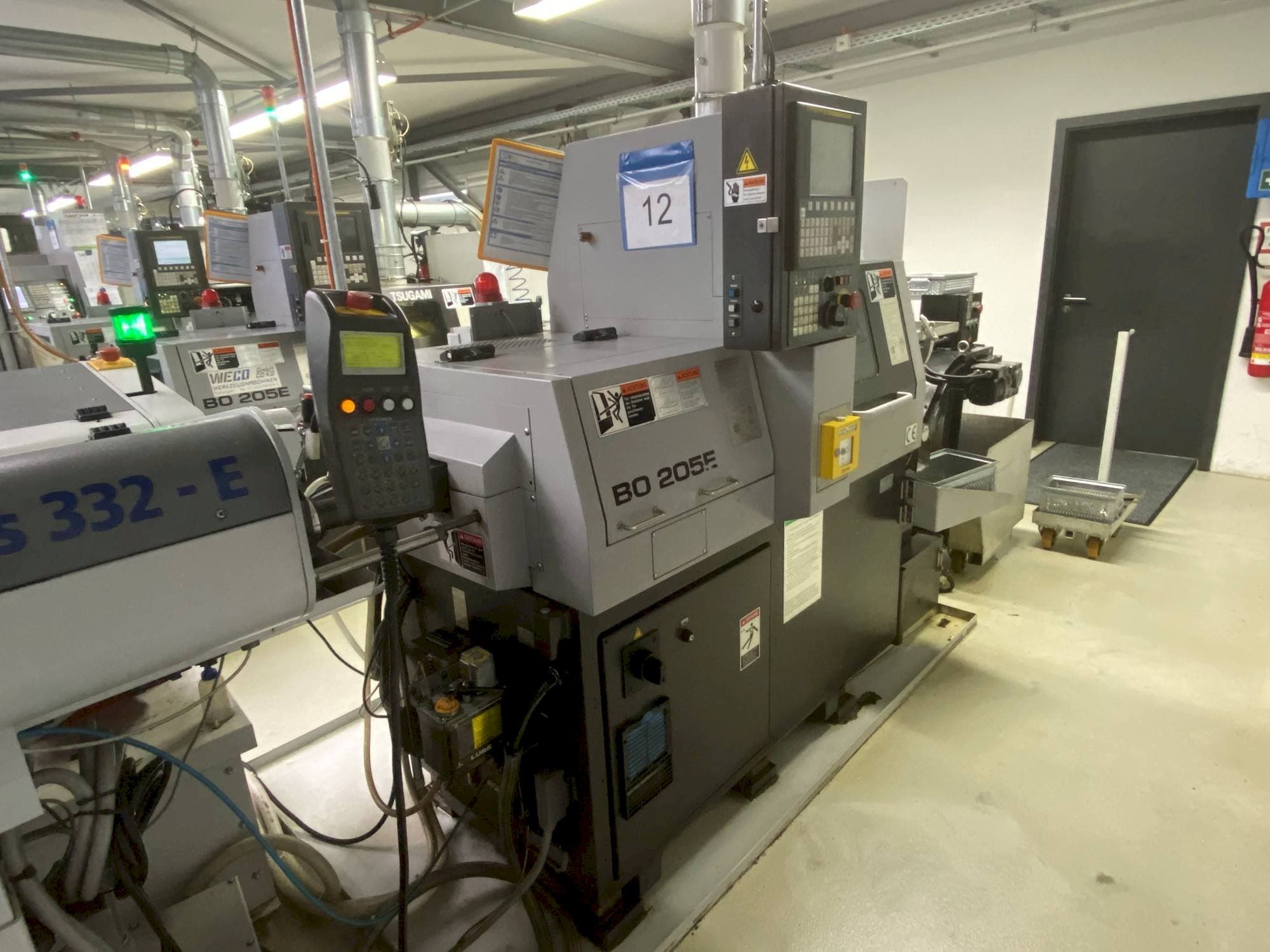 Vista Frontal  da TSUGAMI Bo205 Eii  máquina