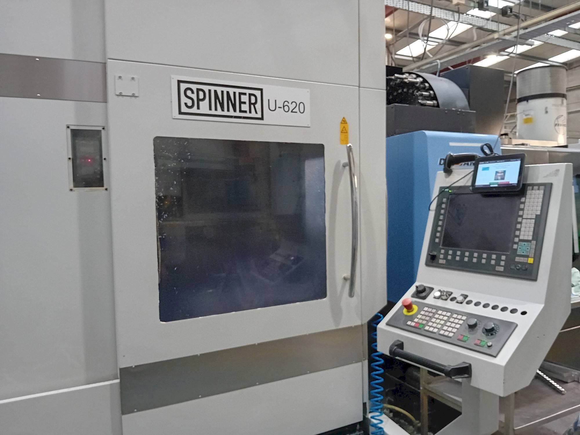Vista Frontal da SPINNER U5-620 máquina