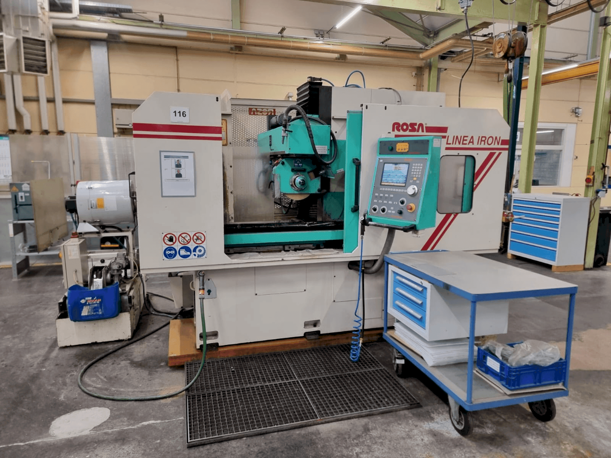 Vista Frontal da ROSA ERMANDO IRON 08.6 máquina