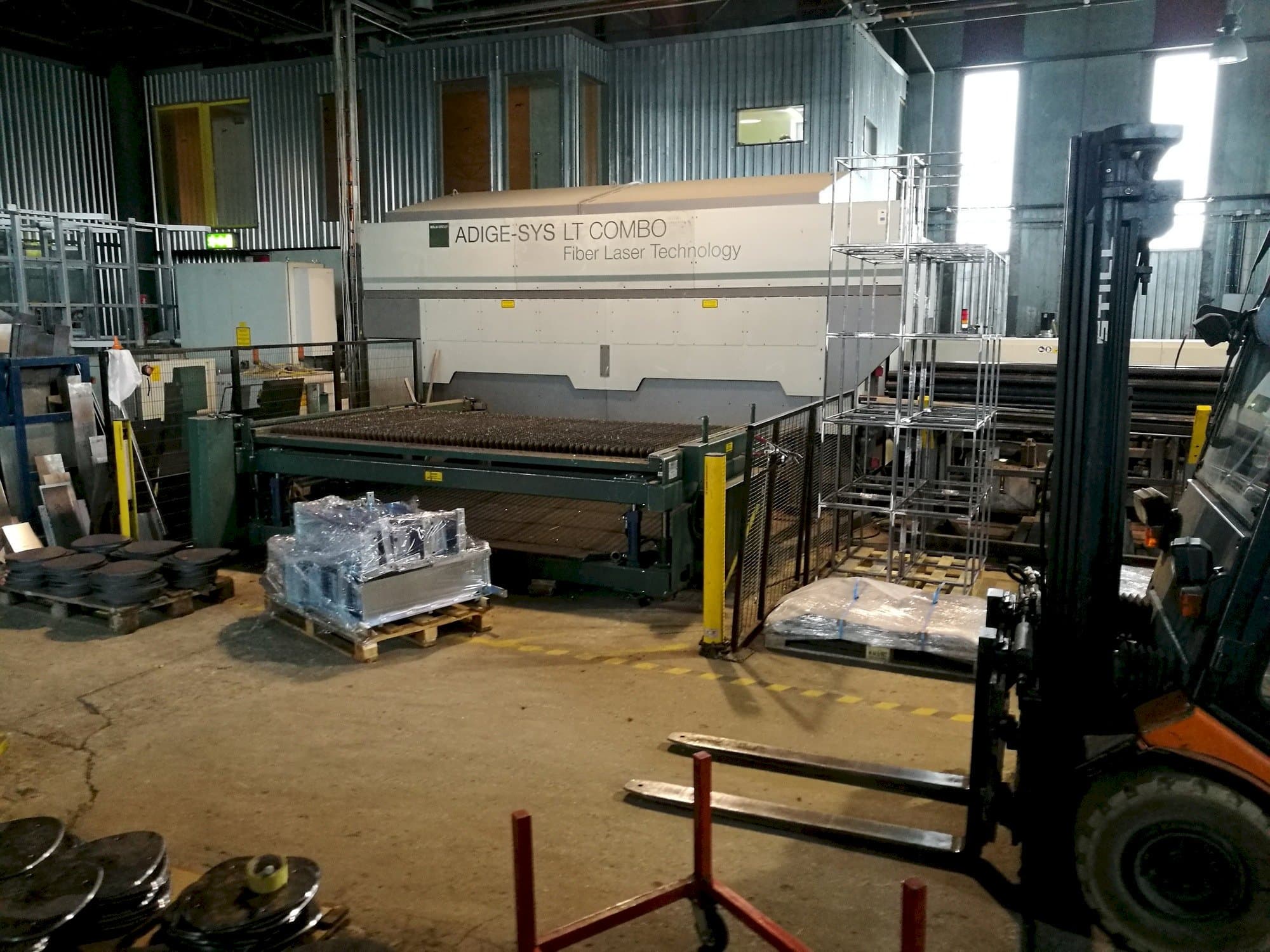 Vista Frontal  da BLM ADIGE LT COMBO  máquina