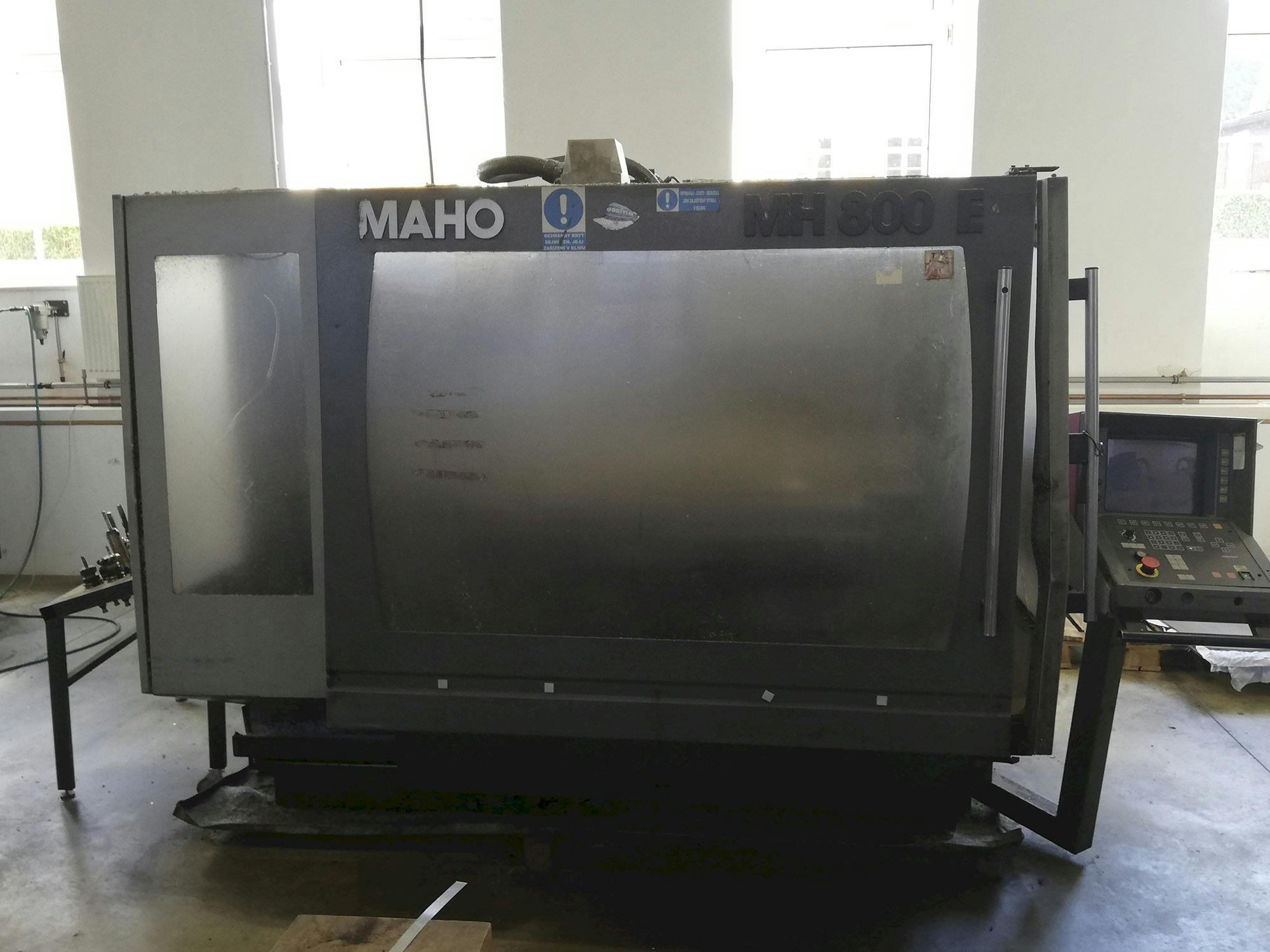 Vista Frontal  da DECKEL MAHO MH 800 E  máquina