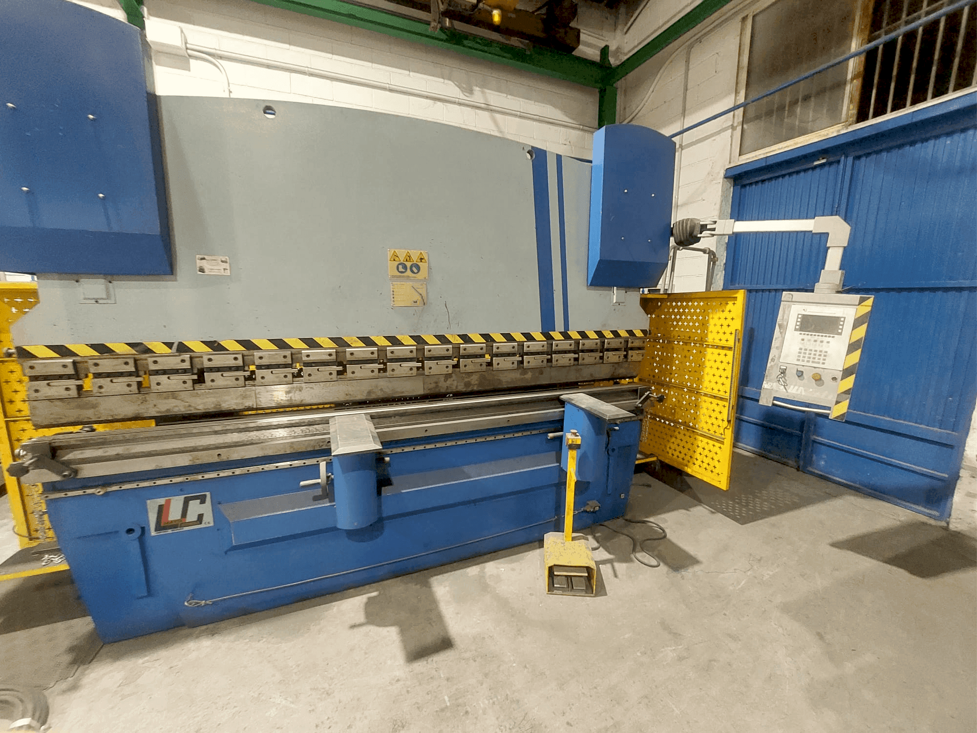 Vista Frontal da FEYSAMA LLC PH 125/3200 máquina